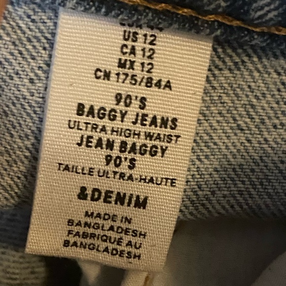 Grunge Ripped Baggy Jeans - Picture 2 of 2